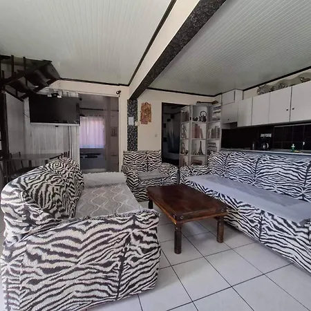 Apartment House Alexandros