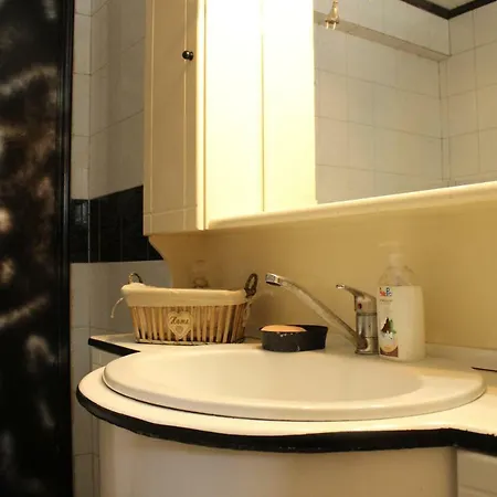 Apartment House Alexandros *