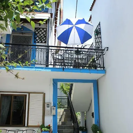 House Alexandros Apartment *